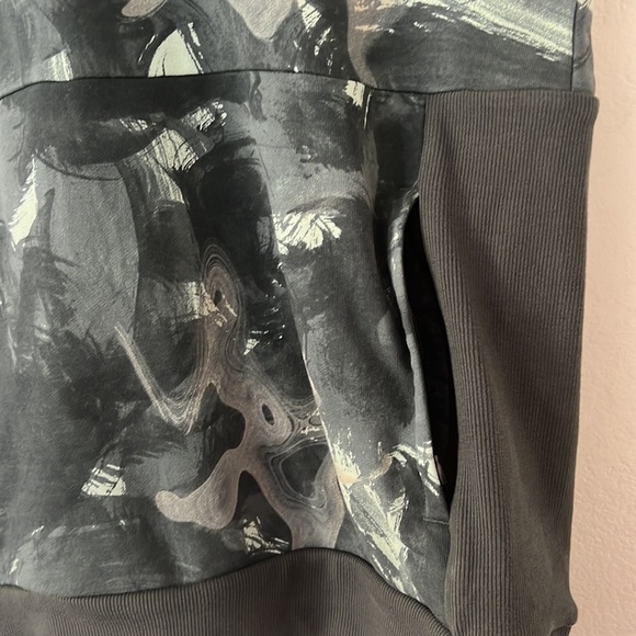 Fabletics Green Hooded Sweatshirt Size Large Men’s Sleeveless - Picture 3 of 5